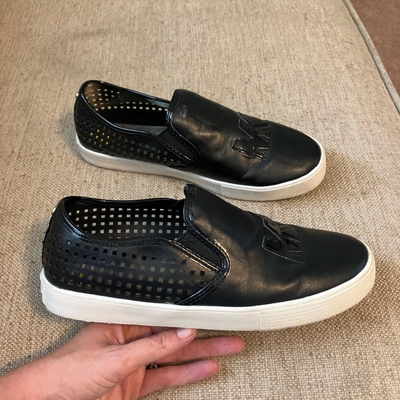 Michael kors black flats - Picture 1 of 4